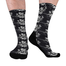 Load image into Gallery viewer, Bluwaii Mid-Calf Socks