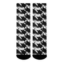 Load image into Gallery viewer, Bluwaii Mid-Calf Socks