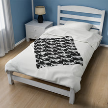 Load image into Gallery viewer, Bluwaii Velveteen Plush Blanket
