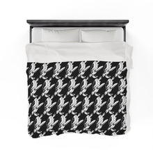 Load image into Gallery viewer, Bluwaii Velveteen Plush Blanket
