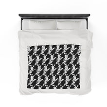 Load image into Gallery viewer, Bluwaii Velveteen Plush Blanket
