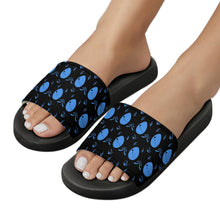 Load image into Gallery viewer, Bluwaii PVC home slippers (men&#39;s and women&#39;s)
