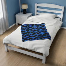 Load image into Gallery viewer, Bluwaii Velveteen Plush Blanket

