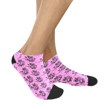 Load image into Gallery viewer, Bluwaii Women&#39;s Ankle Socks
