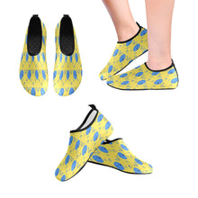Load image into Gallery viewer, Kid&#39;s Barefoot Aqua Shoes
