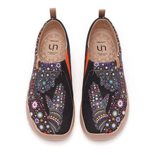 Load image into Gallery viewer, Canvas Retro Sports PRAY FOR GOODNESS Art Travel Shoes for Women
